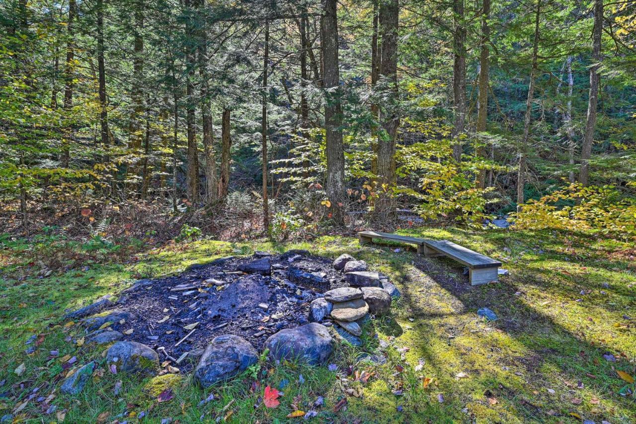 Remote Cabin With Fire Pit 3 Miles To Stowe Mtn! Eksteriør bilde