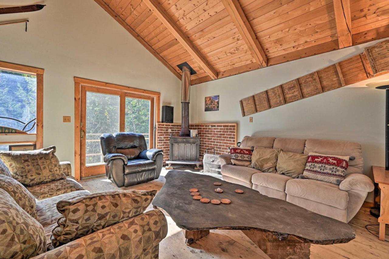 Remote Cabin With Fire Pit 3 Miles To Stowe Mtn! Eksteriør bilde