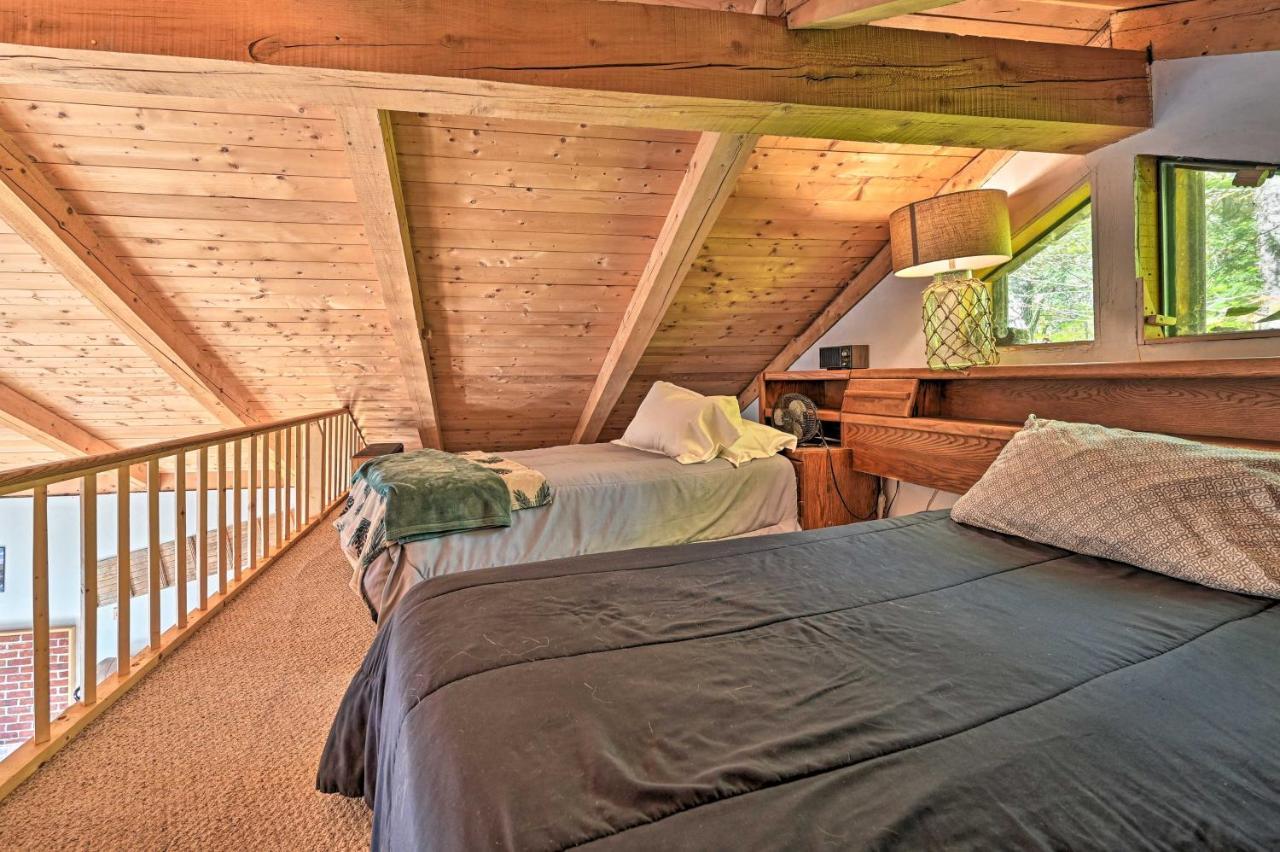 Remote Cabin With Fire Pit 3 Miles To Stowe Mtn! Eksteriør bilde