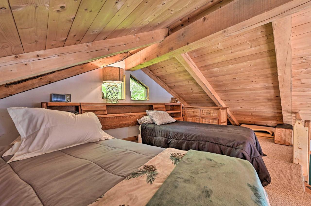 Remote Cabin With Fire Pit 3 Miles To Stowe Mtn! Eksteriør bilde