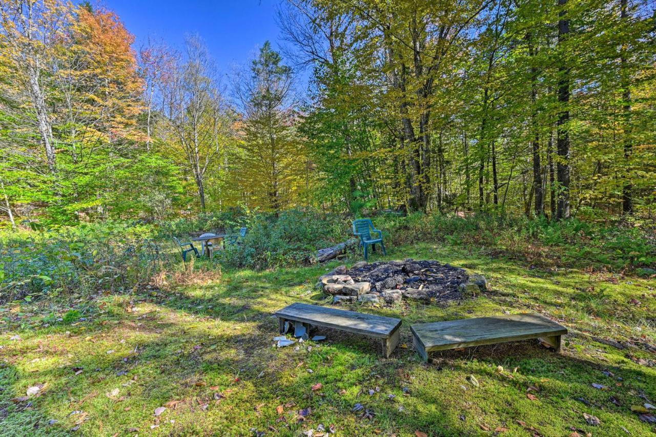 Remote Cabin With Fire Pit 3 Miles To Stowe Mtn! Eksteriør bilde